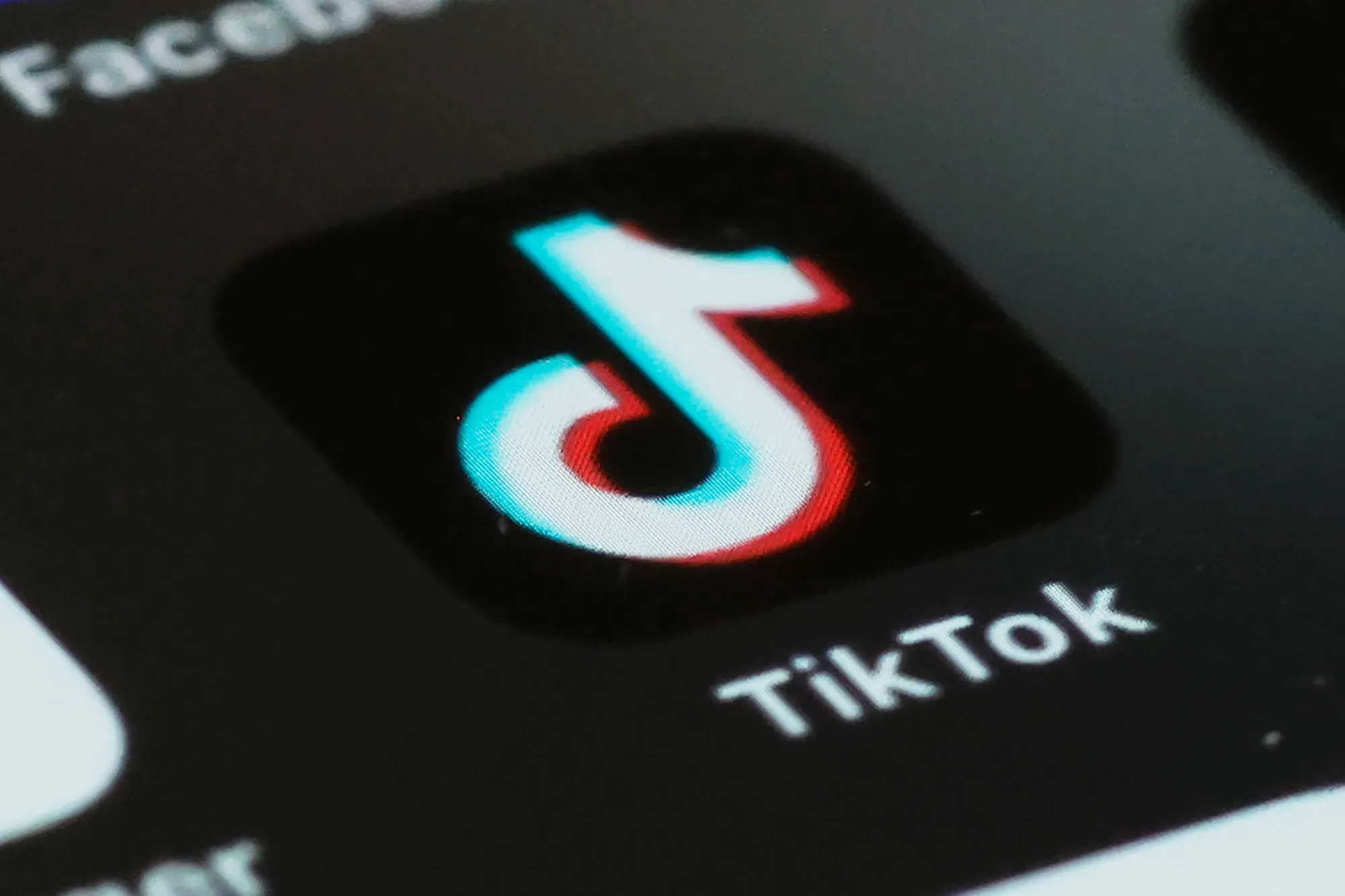 TikTok: глобальний феномен, що змінює правила гри